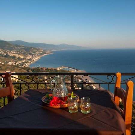 Azienda Agrituristica Le Terre Di San Leonardo Cetraro Exterior foto